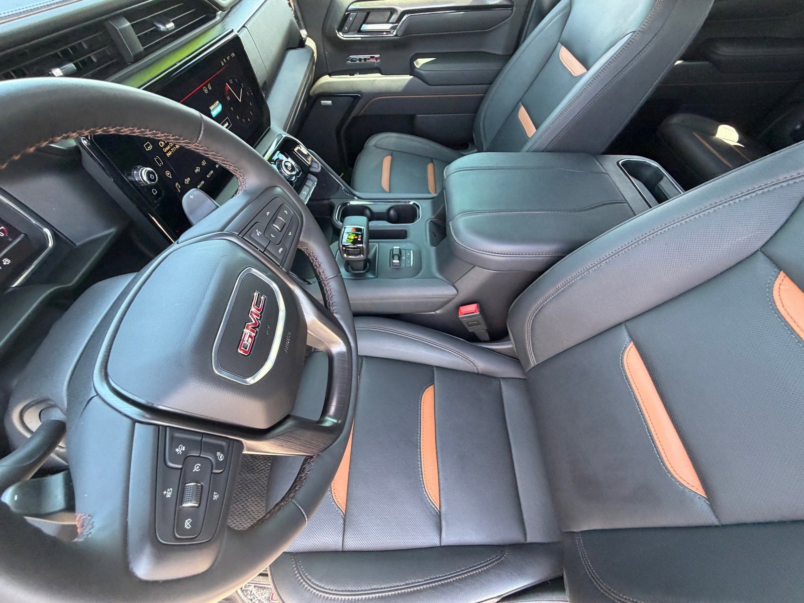 Used 2024 GMC Sierra 1500 AT4 w/ Technology Package image 15