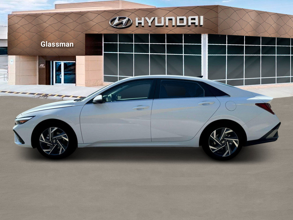 New 2025 Hyundai Elantra Limited image 3