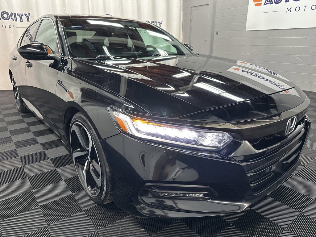 Used 2020 Honda Accord Sport image 2