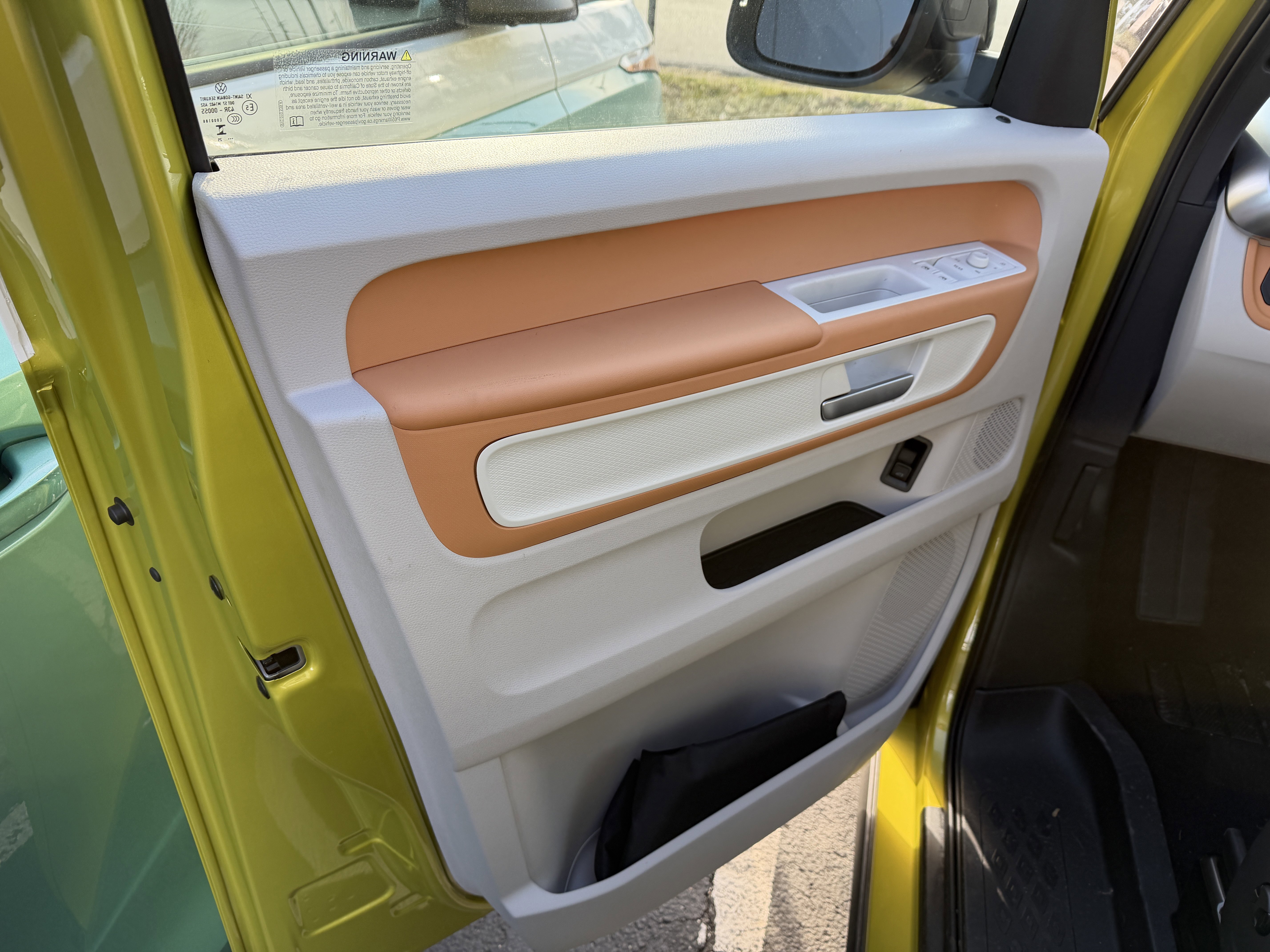 New 2025 Volkswagen ID. Buzz Pro S Plus image 9