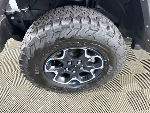 Used 2022 Jeep Wrangler Unlimited Rubicon 4xe w/ Dual Top Group image 9