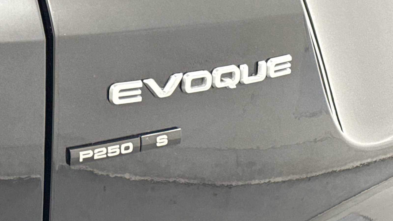 Used 2020 Land Rover Range Rover Evoque S image 28