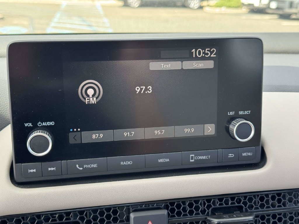 Used 2024 Honda HR-V LX image 25