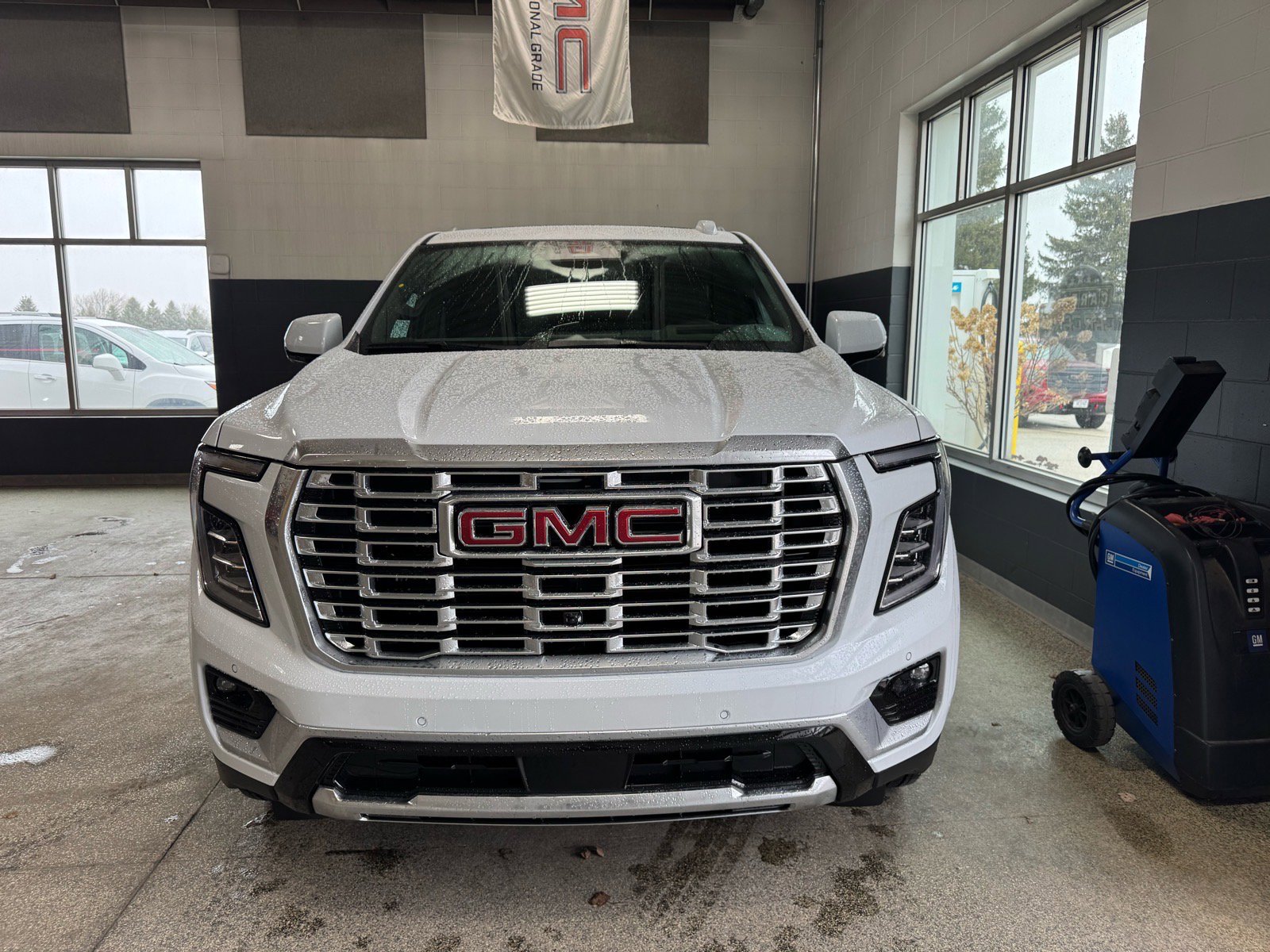 New 2026 GMC Yukon XL Denali image 2