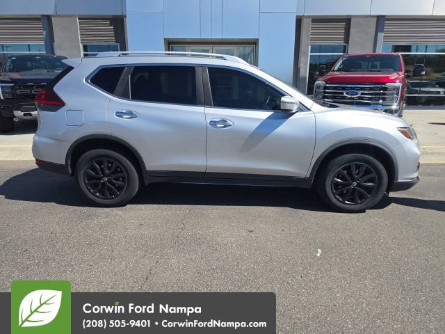 Used 2019 Nissan Rogue SV AWD/4WD image 5