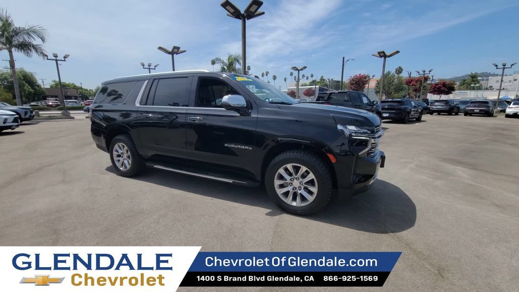 Certified 2023 Chevrolet Suburban Premier RWD image 2
