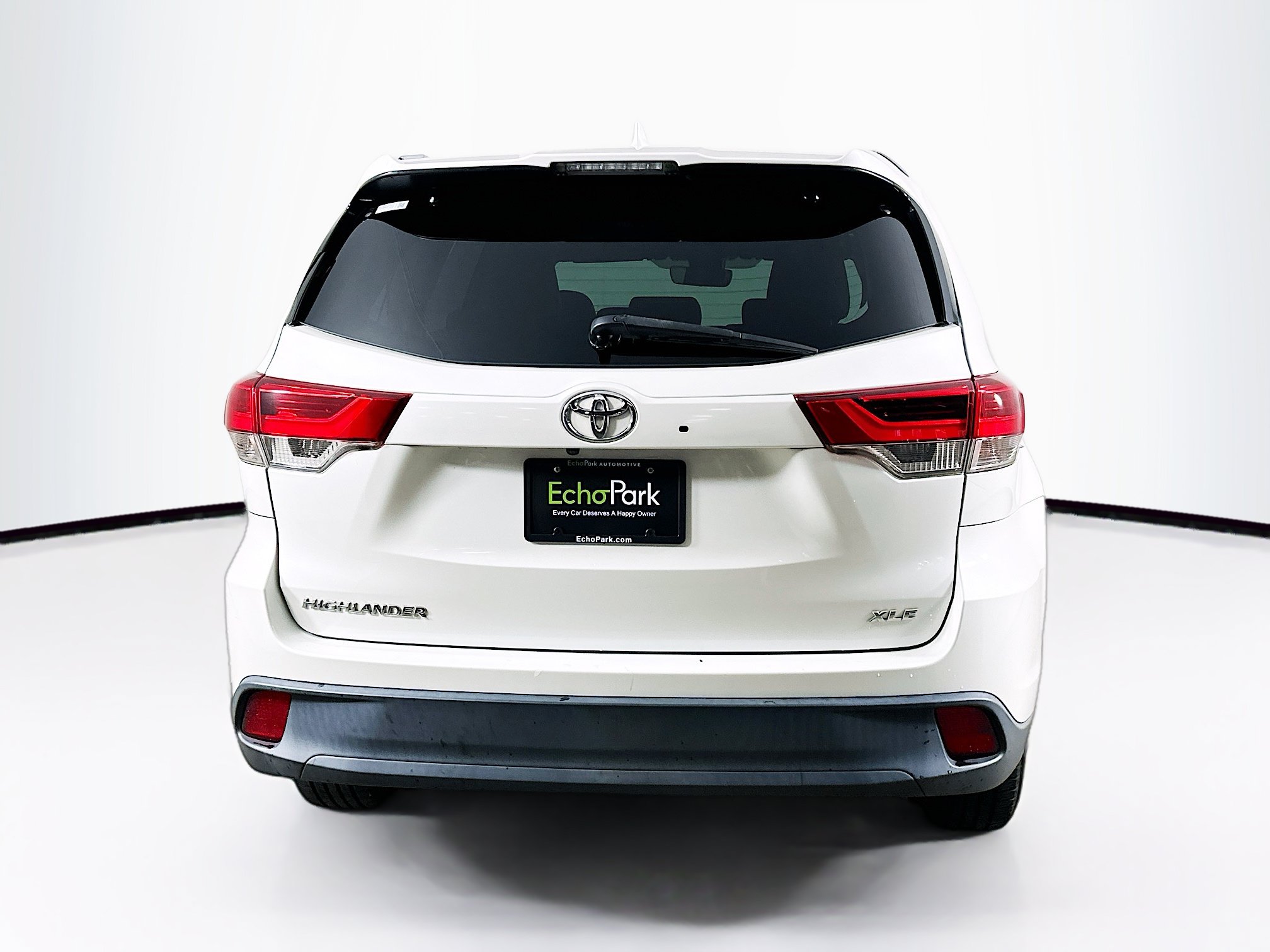 Used 2018 Toyota Highlander XLE FWD image 7