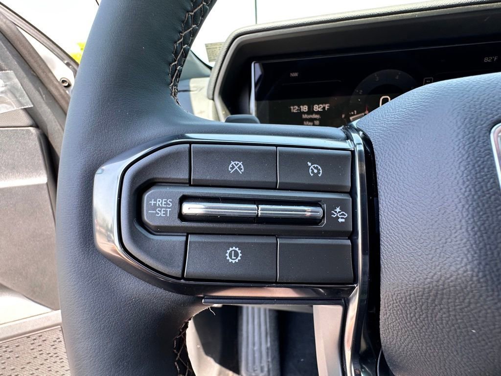 New 2026 GMC Terrain AT4 w/ Technology Package II AWD/4WD image 30