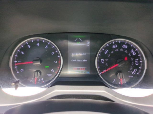 Used 2022 Toyota RAV4 XLE Premium FWD image 25