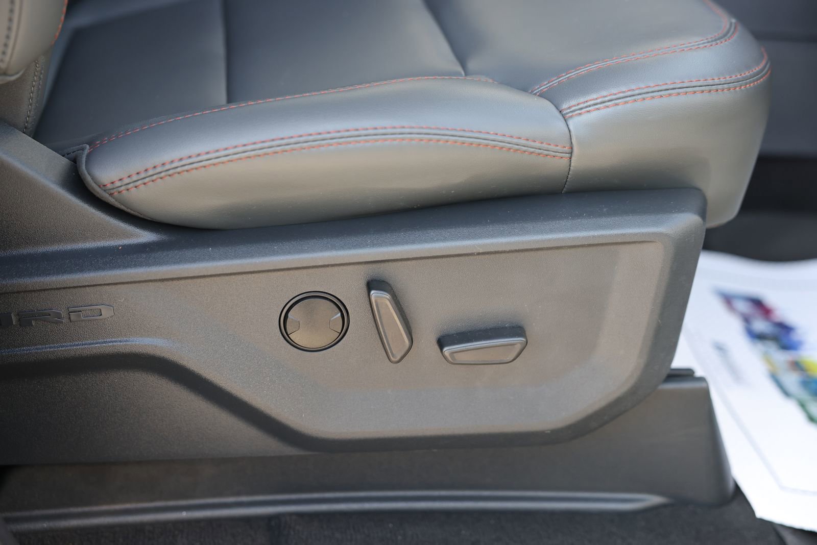Certified 2025 Ford Expedition Active image 13