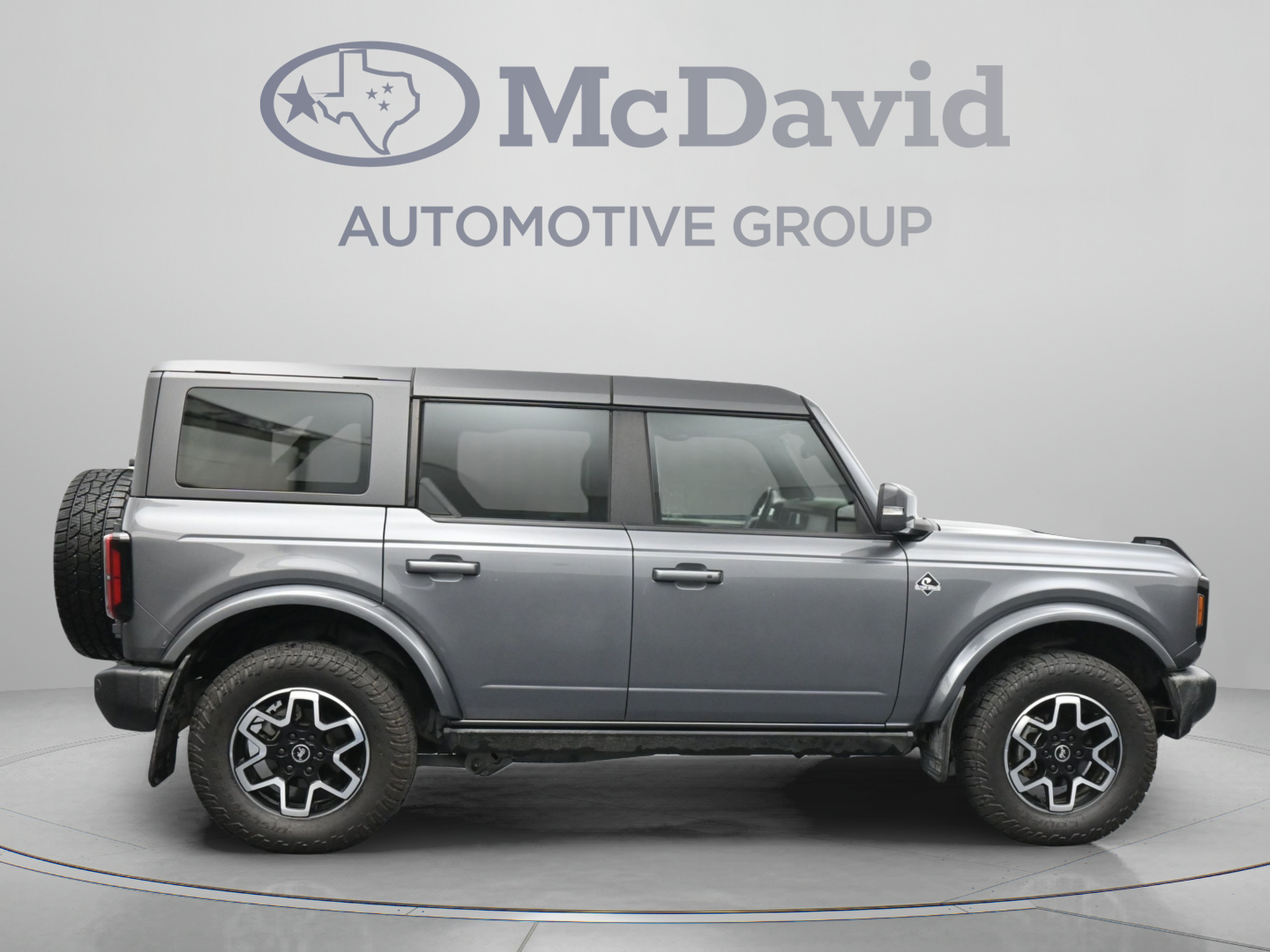 Used 2023 Ford Bronco Outer Banks AWD/4WD image 9