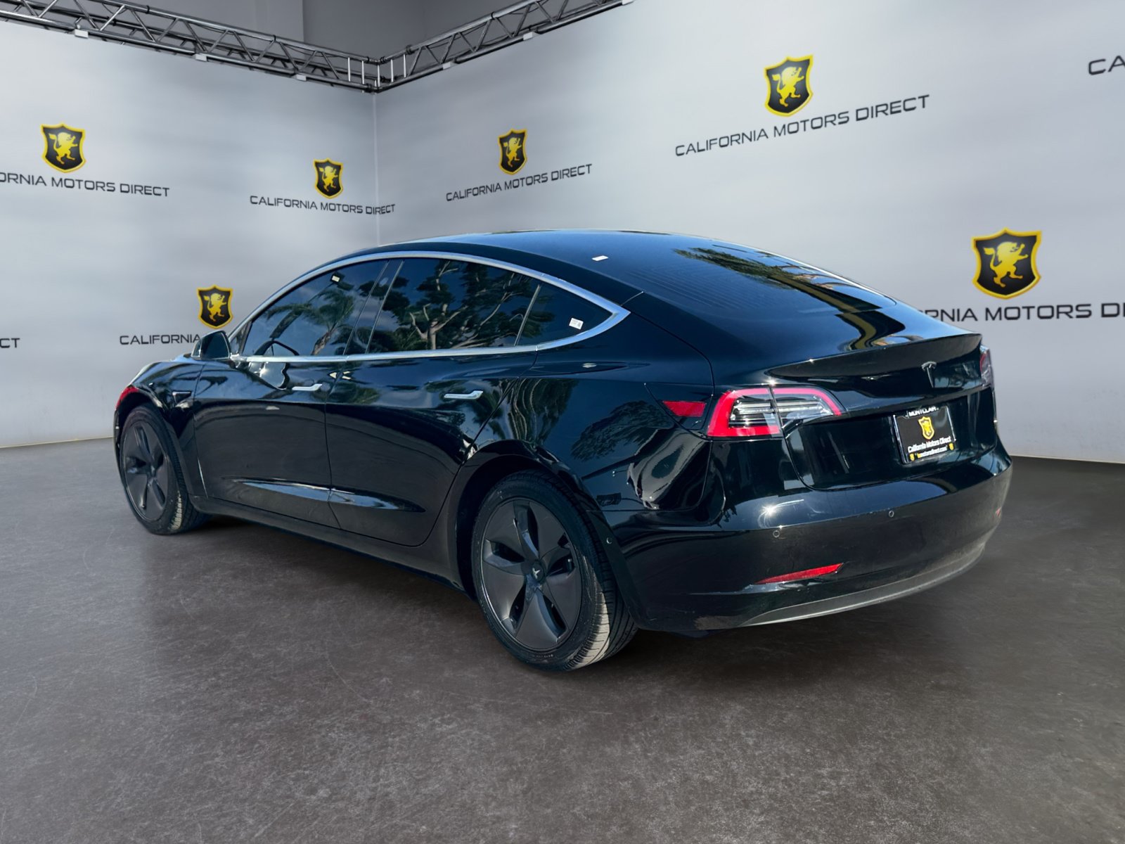 Used 2019 Tesla Model 3 Standard Range Plus RWD image 3