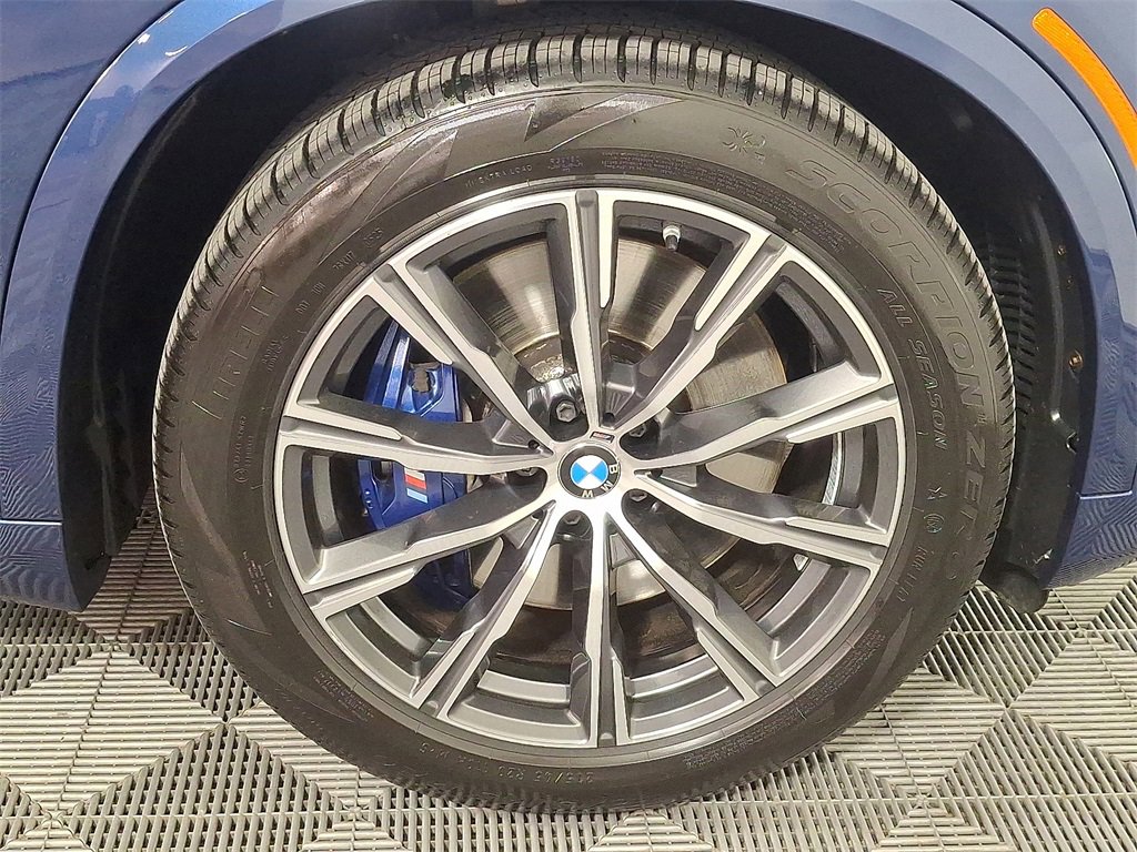 Used 2021 BMW X5 xDrive45e w/ M Sport Package image 12