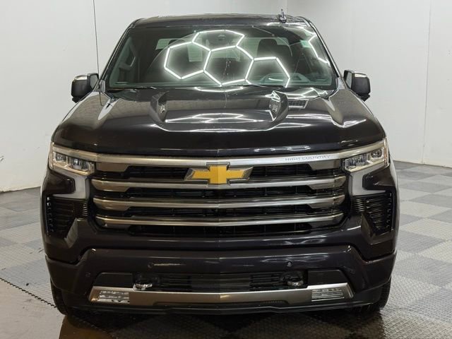 Used 2024 Chevrolet Silverado 1500 High Country w/ High Country Premium Package image 4