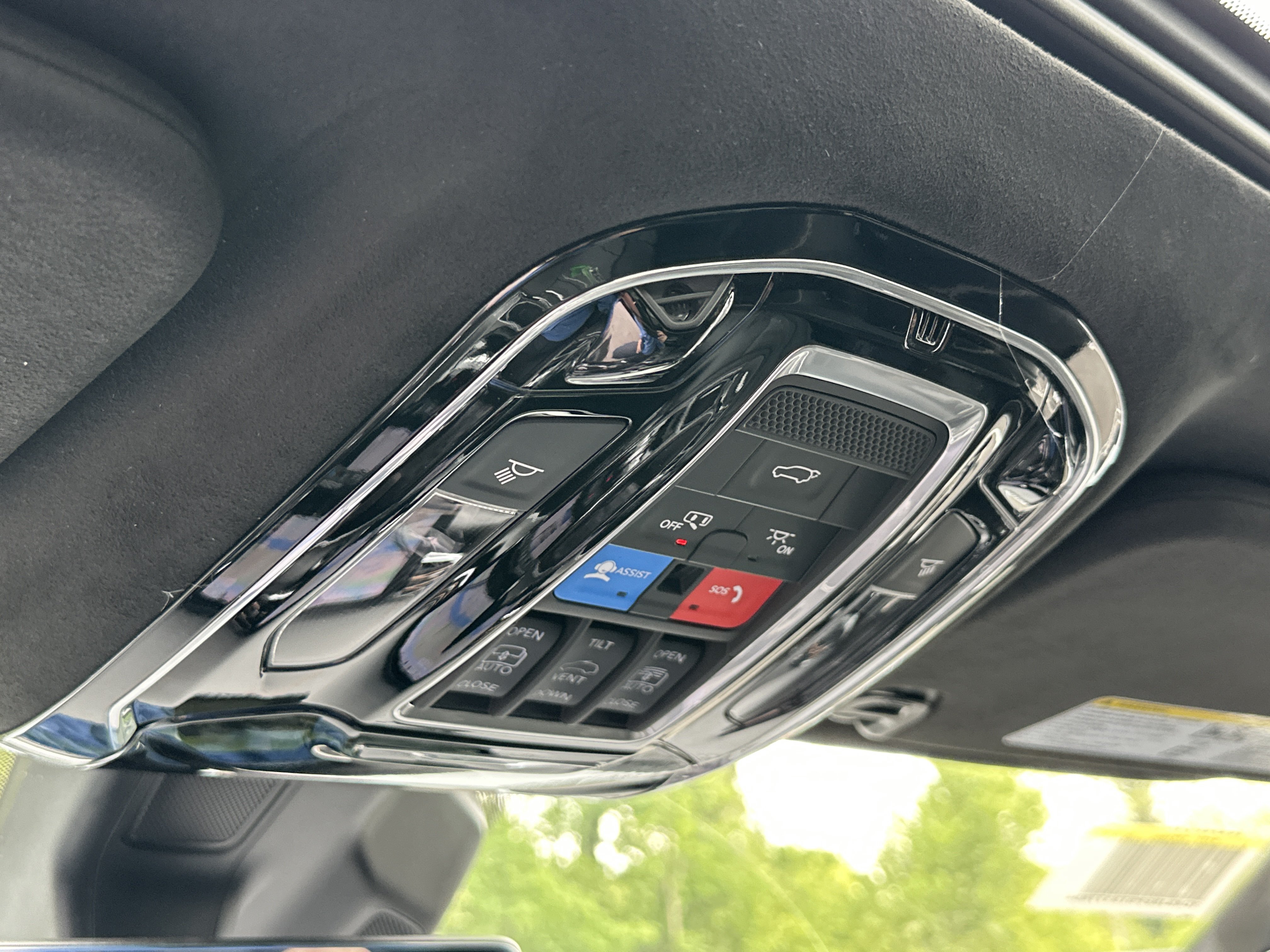 New 2026 Jeep Grand Wagoneer L Summit AWD/4WD image 9