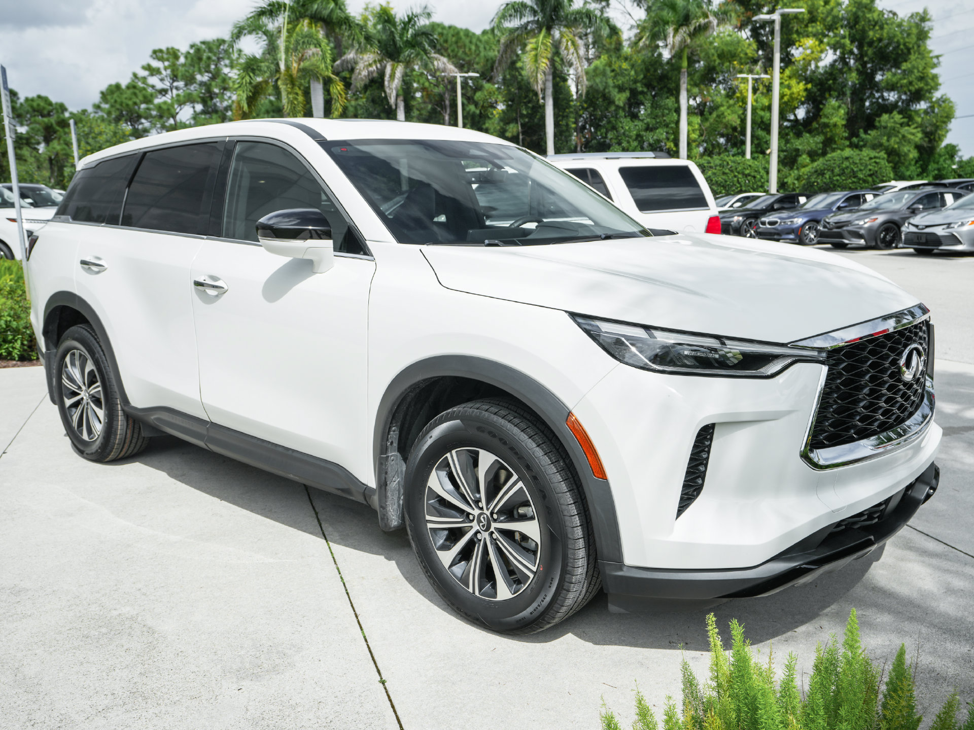 Used 2024 INFINITI QX60 Pure FWD image 28