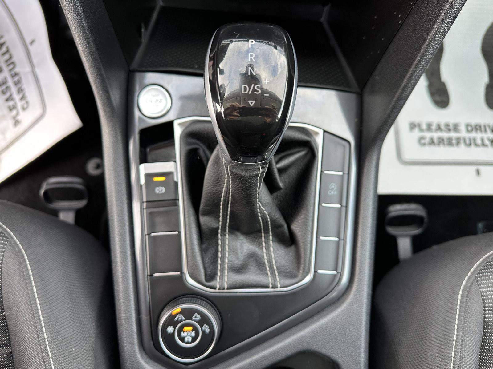 Used 2024 Volkswagen Tiguan S image 32