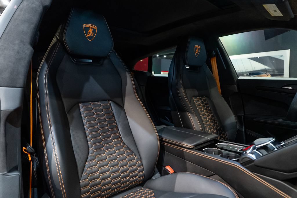 Used 2024 Lamborghini Urus S AWD/4WD image 53