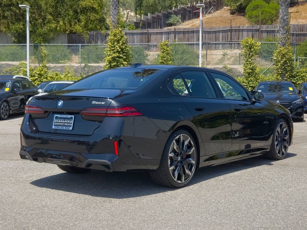 New 2026 BMW 550e xDrive AWD/4WD image 18