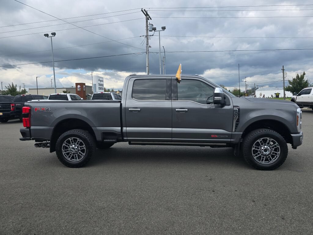 Certified 2025 Ford F350 Platinum w/ Platinum Plus Package AWD/4WD image 5