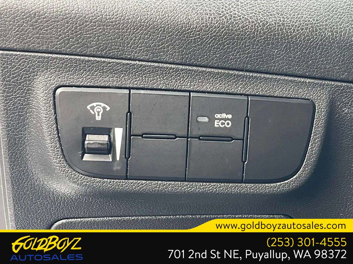 Used 2014 Hyundai Veloster image 35