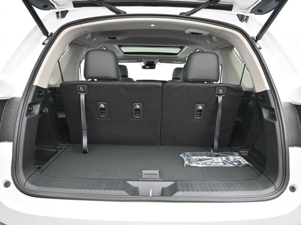 New 2025 Honda Pilot Touring image 38