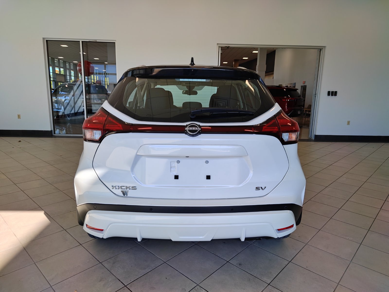 Used 2022 Nissan Kicks SV FWD image 4