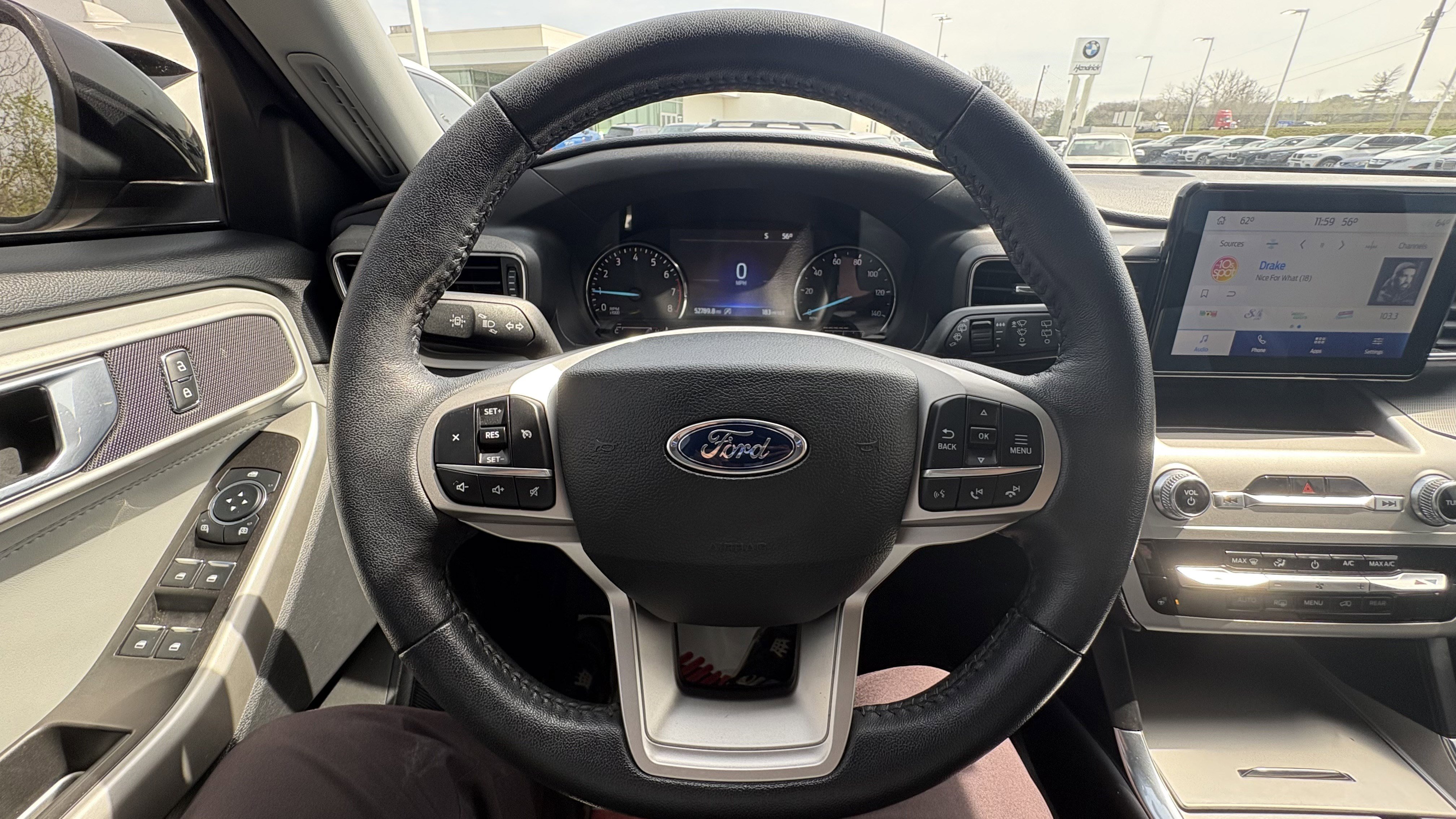 Used 2022 Ford Explorer XLT w/ Equipment Group 202A AWD/4WD image 19