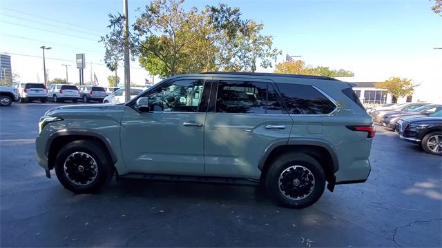 Used 2023 Toyota Sequoia Limited image 5