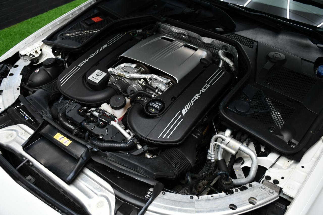 Used 2015 Mercedes-Benz C 63 AMG S image 18