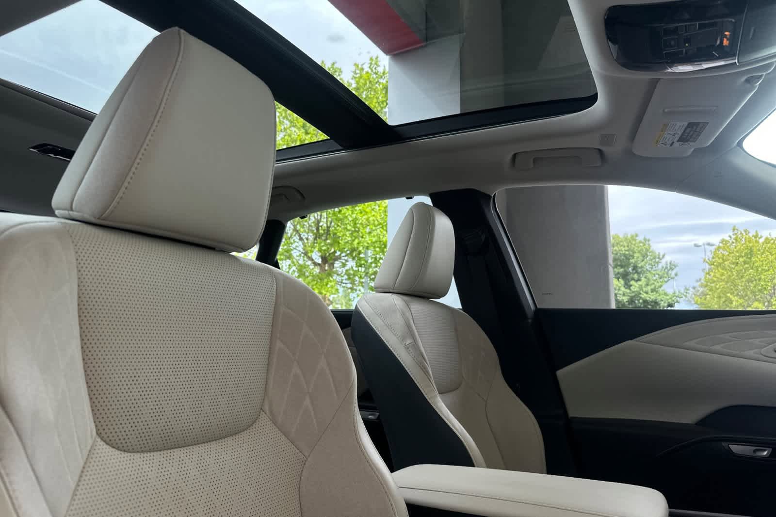 Certified 2025 Lexus RX 350 AWD w/ Convenience Package image 18