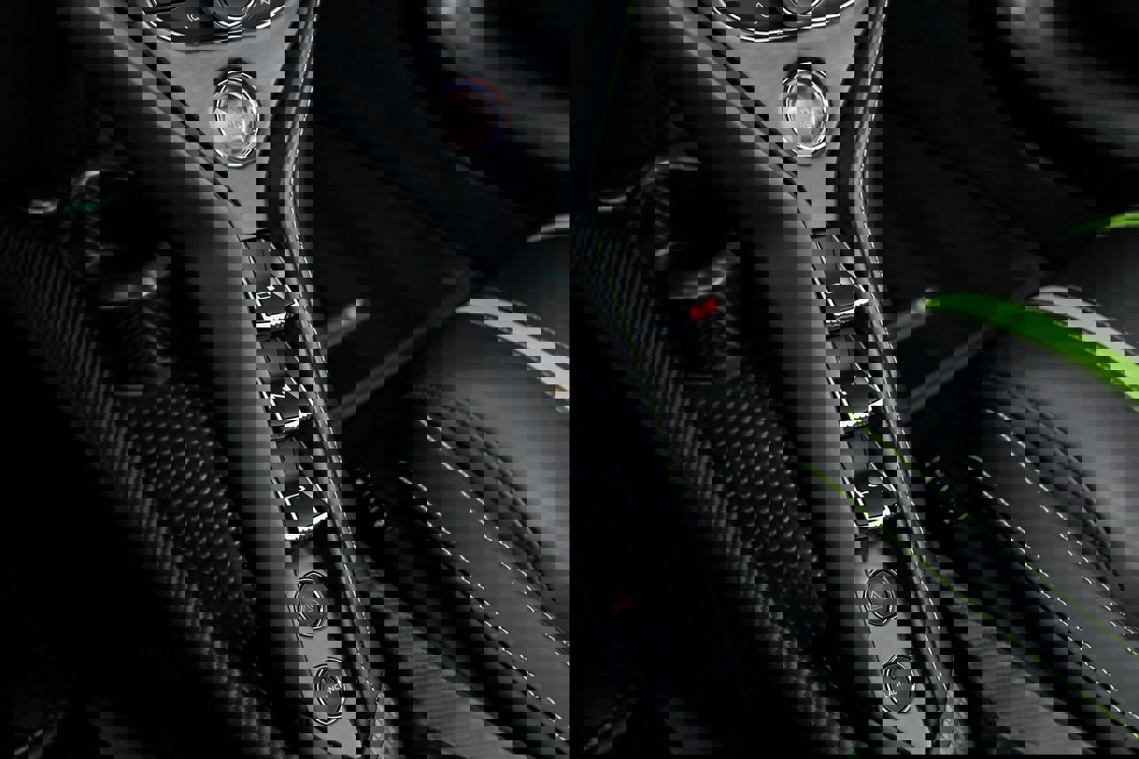 Used 2022 McLaren 765LT image 40