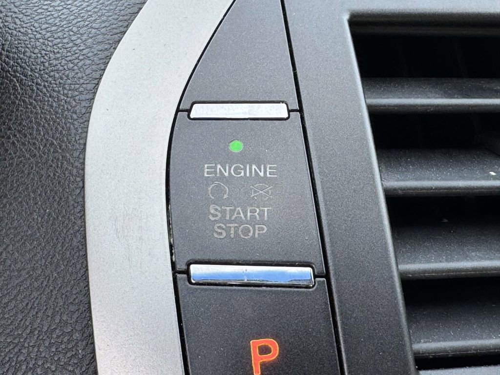 Used 2014 Lincoln MKZ w/ Equipment Group 102A Reserve FWD image 8