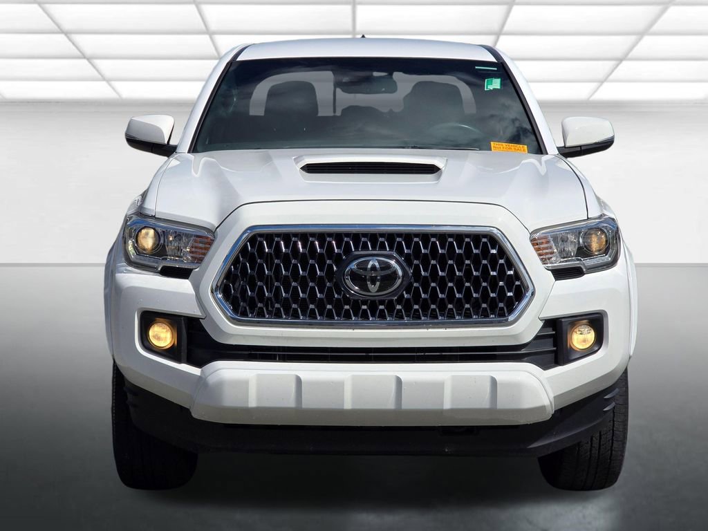 Used 2019 Toyota Tacoma TRD Sport AWD/4WD image 11