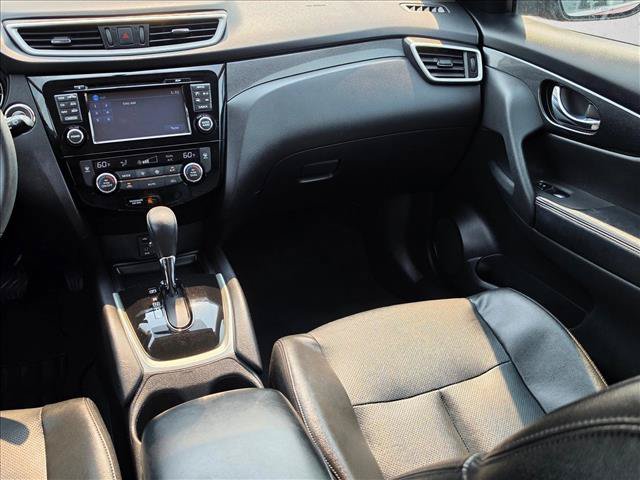 Used 2015 Nissan Rogue SL w/ SL Premium Package AWD/4WD image 20