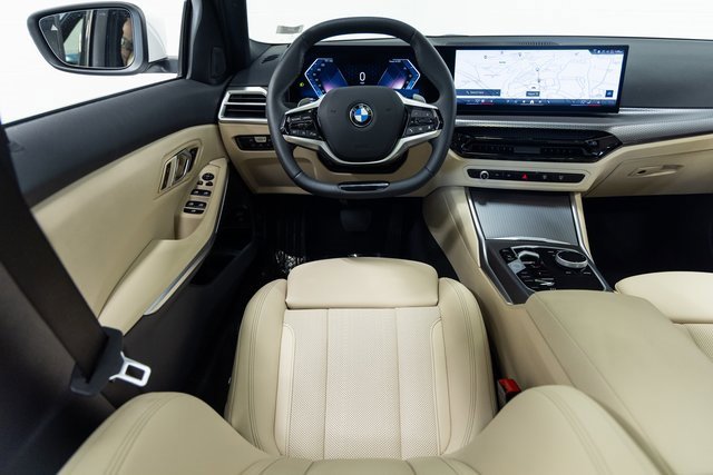 Used 2025 BMW 330i xDrive 330i xDrive w/ M Sport Package image 3