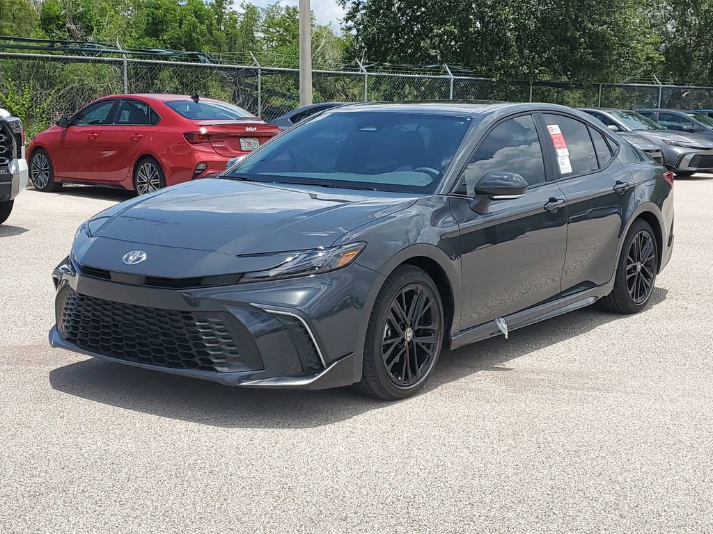 New 2025 Toyota Camry SE w/ Multimedia Upgrade Package