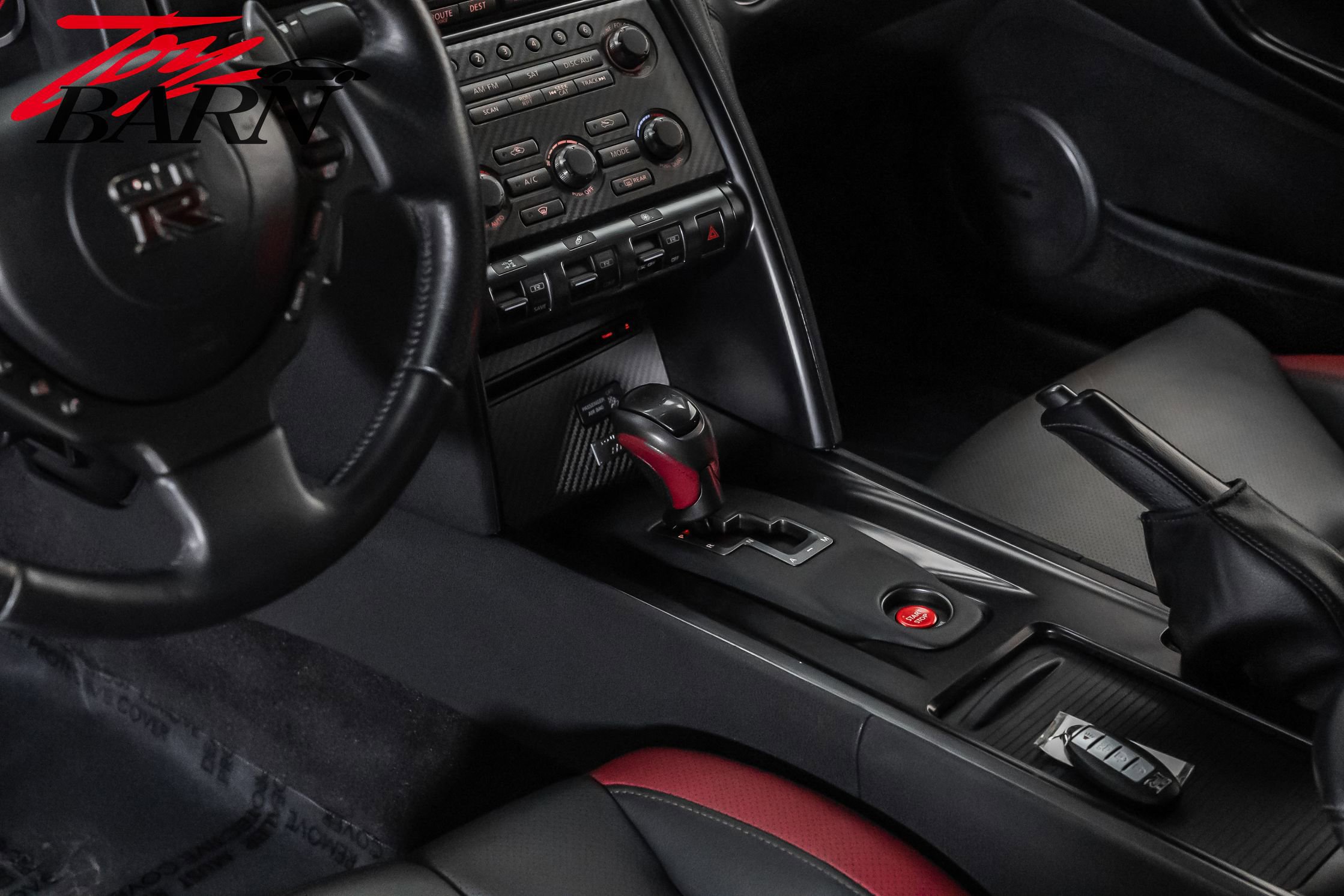 Used 2013 Nissan GT-R Black Edition image 28