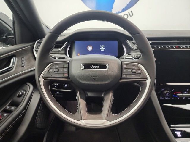 New 2025 Jeep Grand Cherokee L Limited w/ Trailer Tow Package image 21