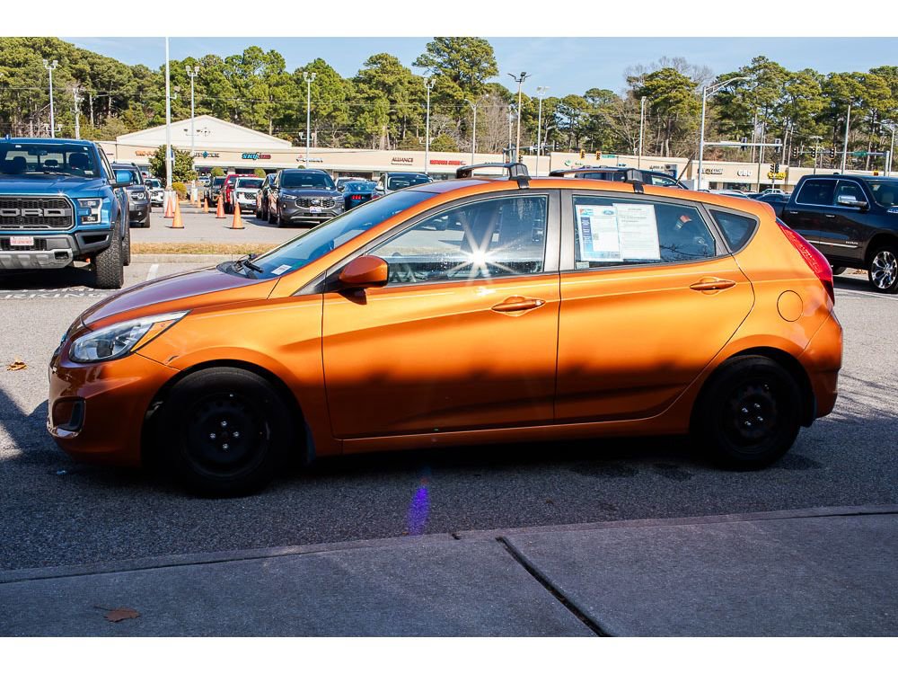 Used 2015 Hyundai Accent GS image 3