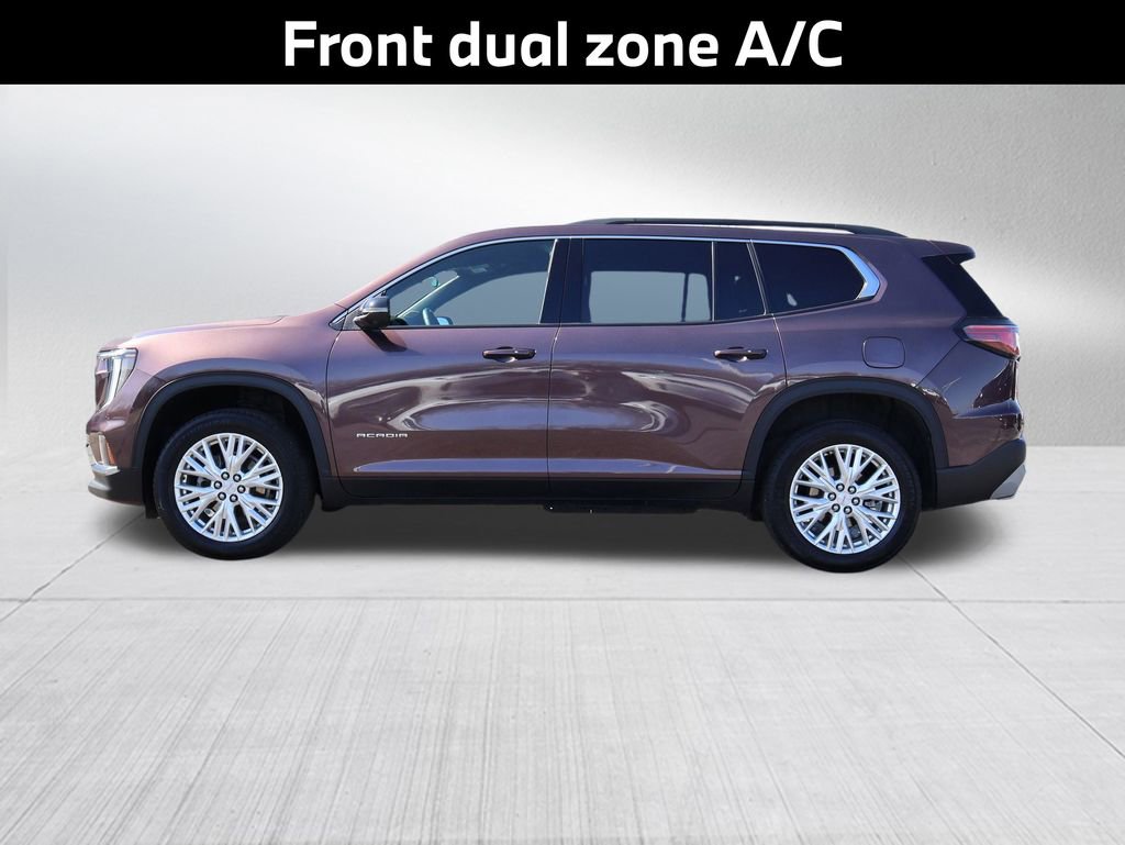 Used 2024 GMC Acadia Elevation w/ Luxury Package image 9