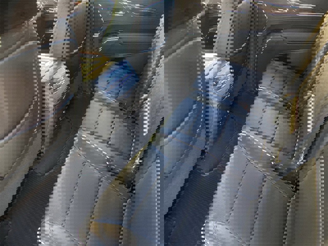 Certified 2021 Cadillac Escalade Premium Luxury w/ Driver Assist Tech Package image 18