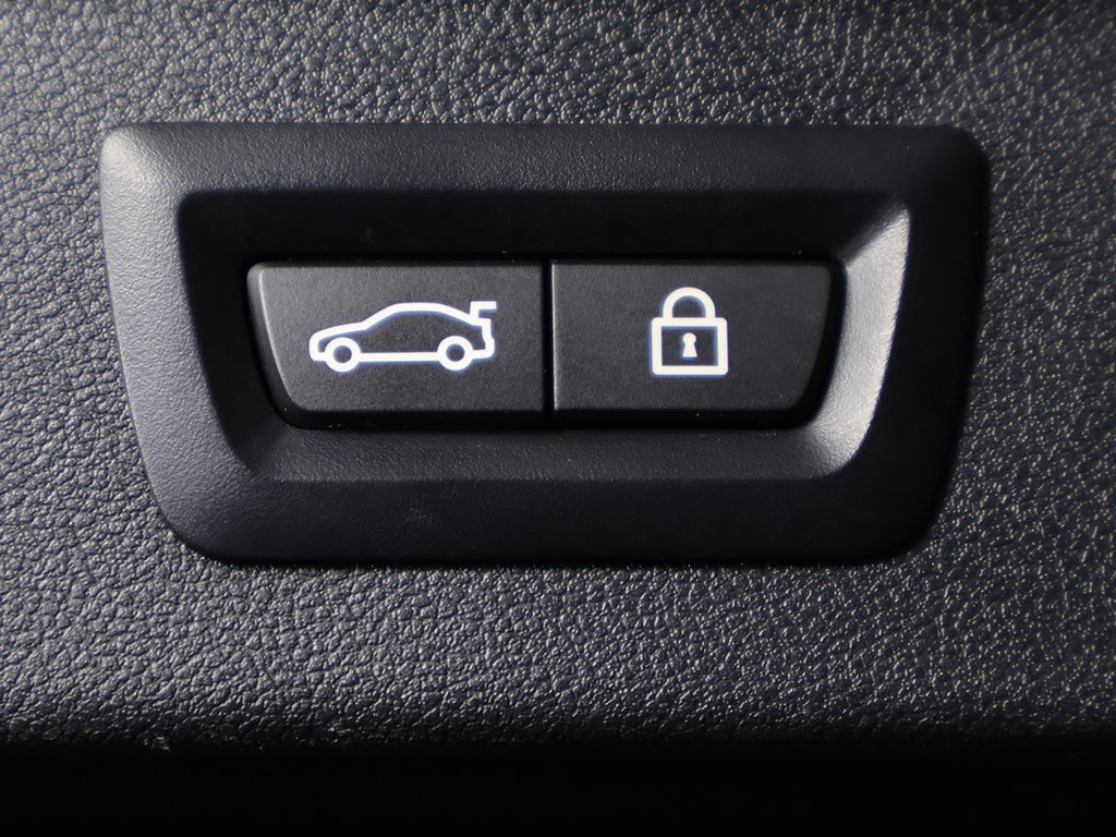 Used 2023 BMW X3 xDrive30i w/ Convenience Package image 18