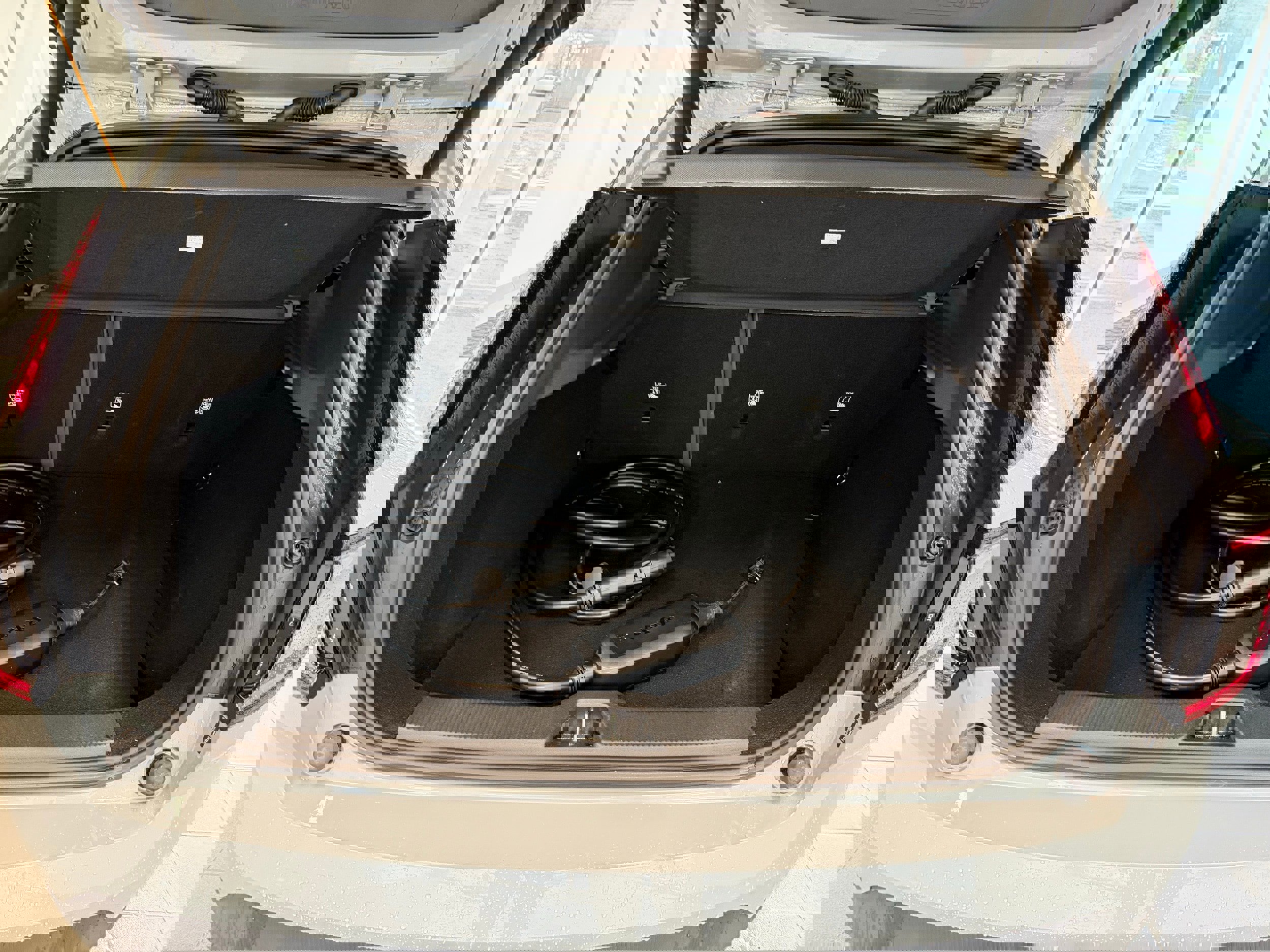 Certified 2025 Volvo EX30 Ultra image 30