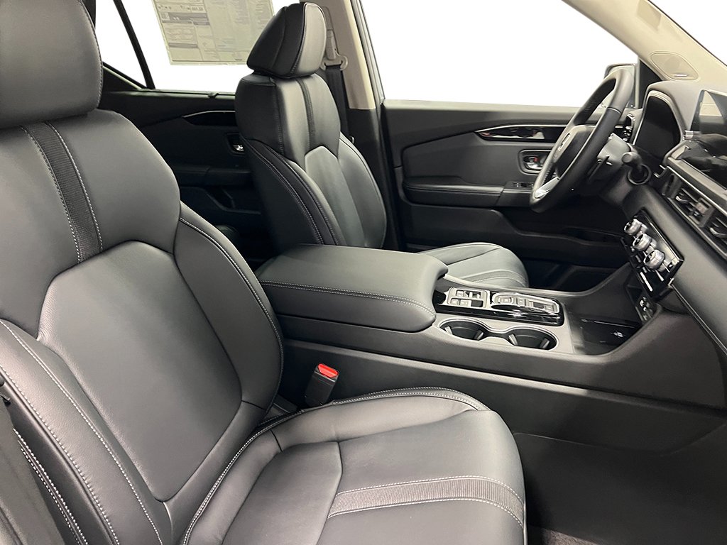 New 2025 Honda Pilot Touring image 41