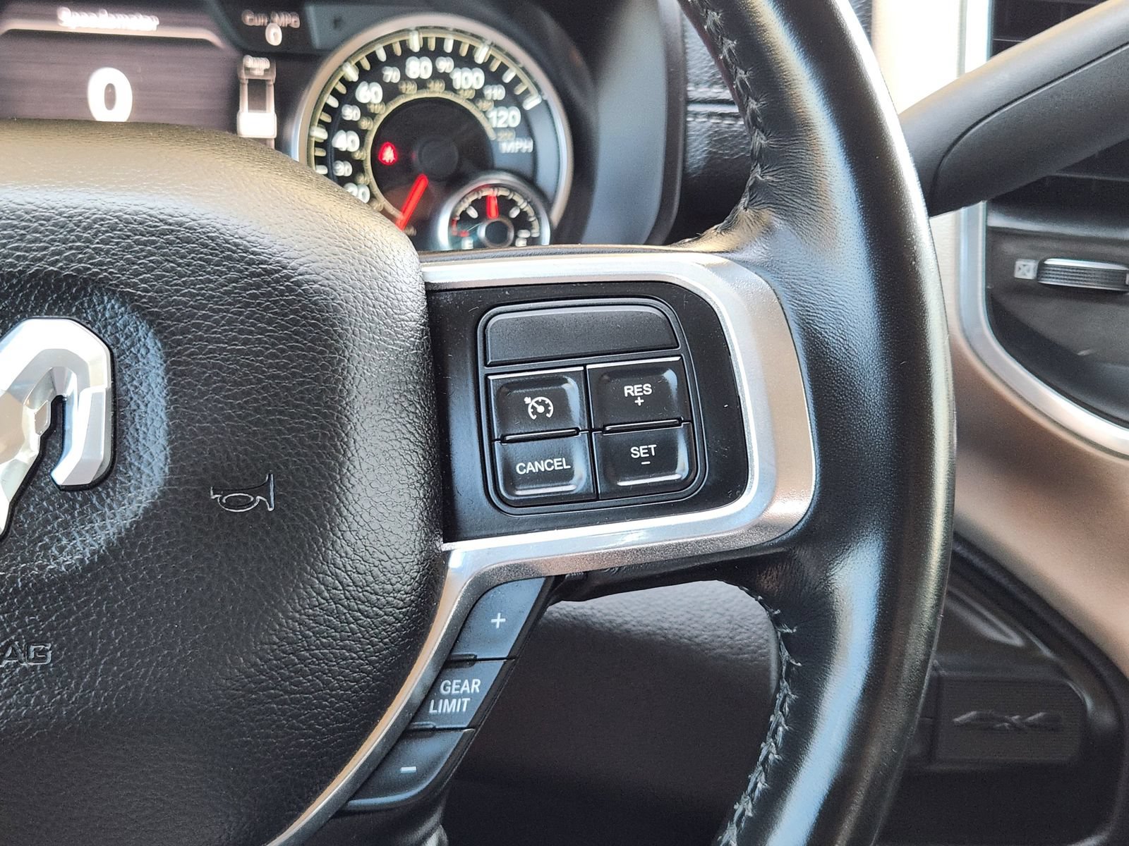 Used 2021 RAM 3500 Laramie AWD/4WD image 34