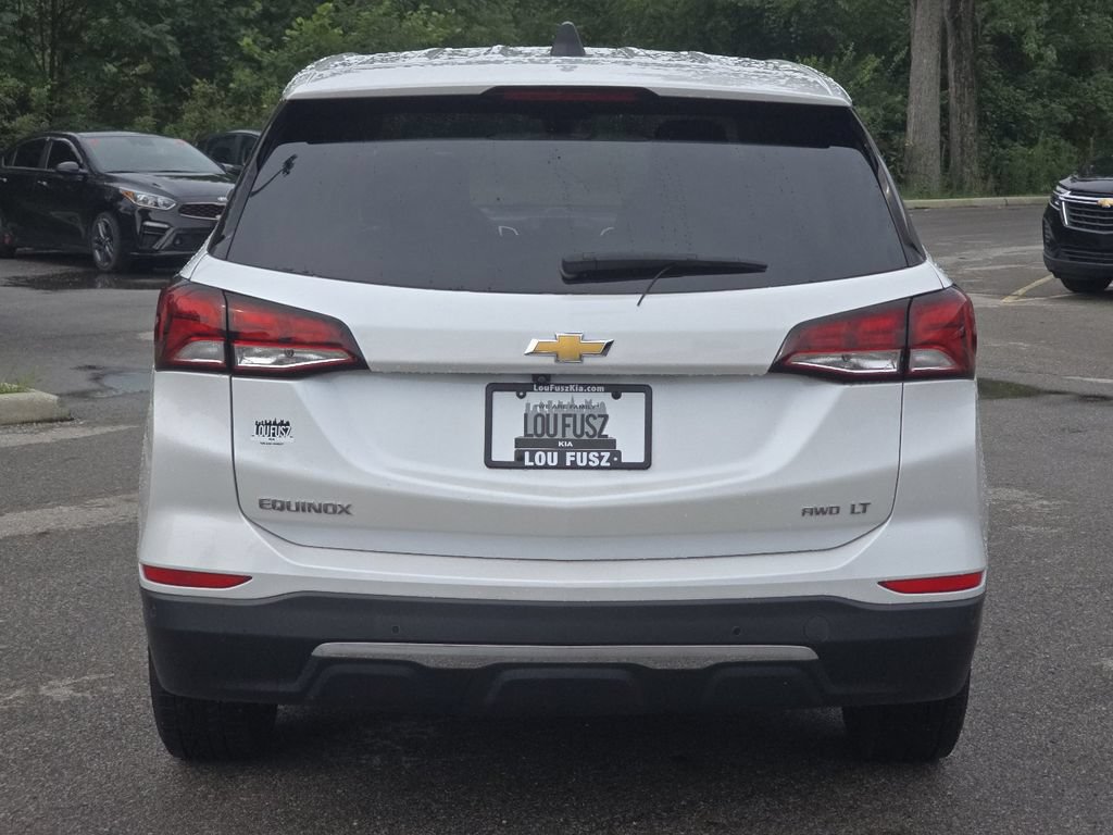 Used 2022 Chevrolet Equinox LT AWD/4WD image 16