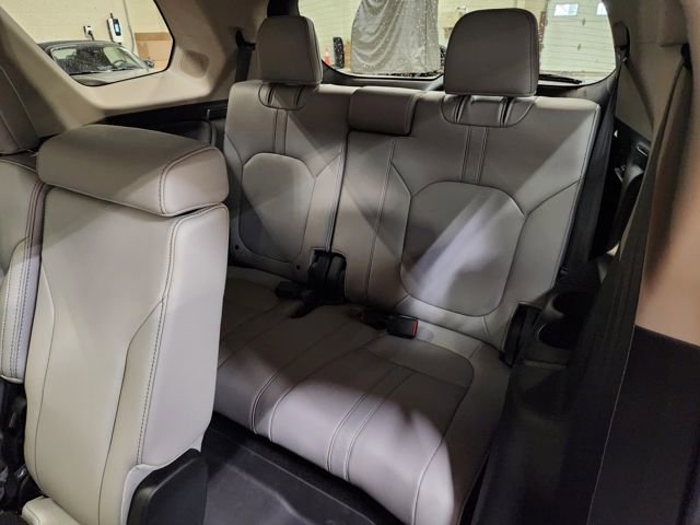 Certified 2025 Honda Pilot Touring image 23