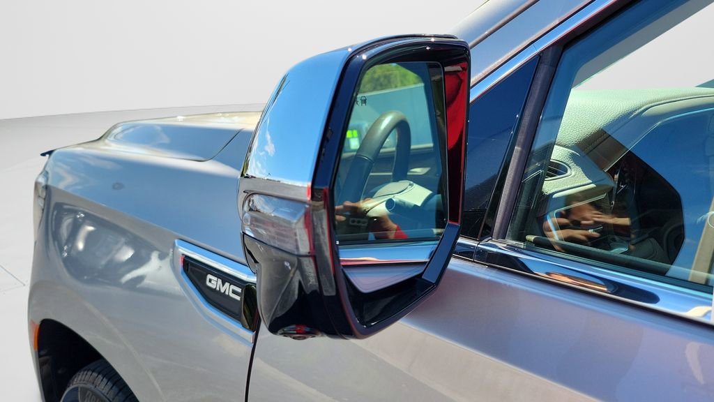 Used 2021 GMC Yukon Denali image 11