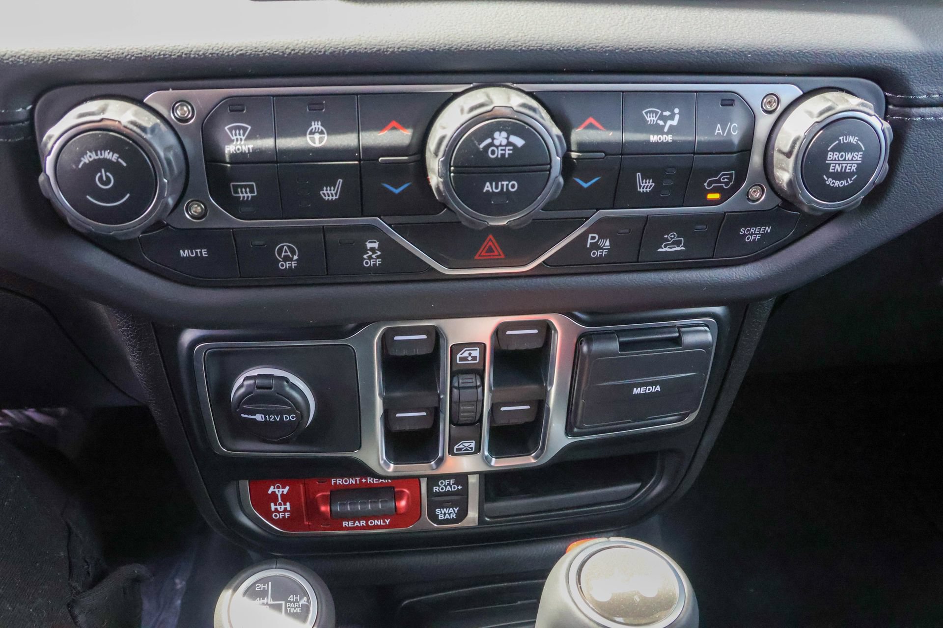 New 2026 Jeep Wrangler Unlimited Rubicon AWD/4WD image 22